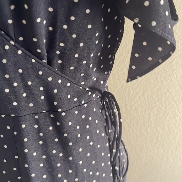 SAYLOR Black Beige Polka Dot V Neck Ruffle Sleeveless Midi Dress Size Medium - Picture 7 of 8